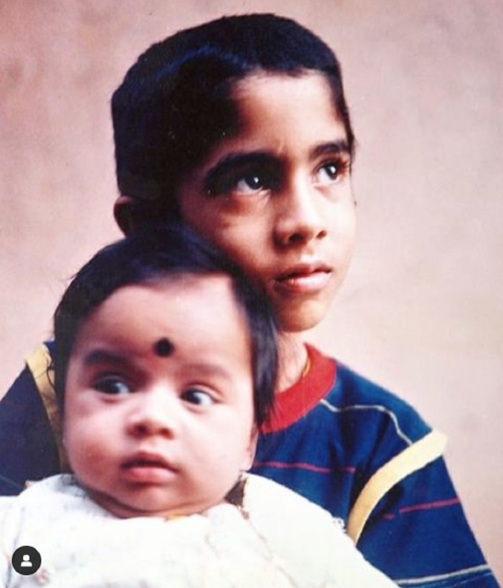 Dinesh Karthik and Vinesh Karthik Childhood Photo